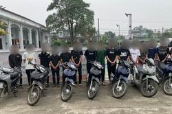 Khởi tố nhóm thanh thiếu niên mang dao, kiếm phóng xe náo loạn, truy sát người dân giữa đêm