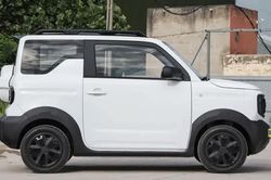 Xe điện mini đậm chất off-road, giá gần 200 triệu đồng