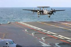 Giữa kỷ nguyên UAV, vì sao các cường quốc vẫn đổ tiền đóng tàu sân bay?