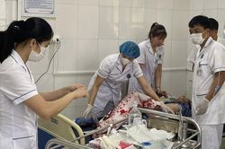 Tắm sông, 2 trẻ nhỏ bị đuối nước nguy kịch