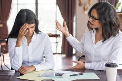 Cái bẫy 'thấu cảm độc hại' chốn công sở