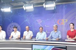 Người dân lo xăng E10 làm tụt ga, hao xăng, chuyên gia nói gì?