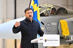 Ukraine có thể tấn công tuyến hậu cần của Nga trên các vùng lãnh thổ bị kiểm soát