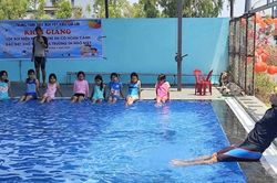 Nhiều lớp dạy bơi miễn phí cho trẻ em ở Gia Lai