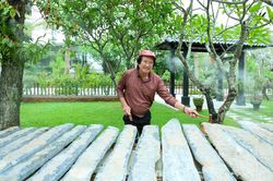 Độc đáo bộ đàn đá 54 thanh