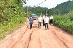 Ban Văn hóa - Xã hội HĐND tỉnh khảo sát thực tế tại xã Lợi Bác