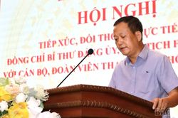 Bí thư Đảng ủy phường Cam Đường lắng nghe tâm tư, nguyện vọng của đoàn viên thanh niên và hội viên phụ nữ