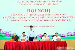 Đồng chí Bí thư Tỉnh ủy Trần Huy Tuấn tiếp xúc cử tri trước Kỳ họp thường lệ giữa năm 2026 HĐND tỉnh khóa XVI