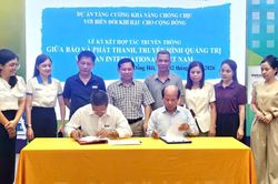 Ký kết hợp đồng truyền thông về phòng, chống thiên tai