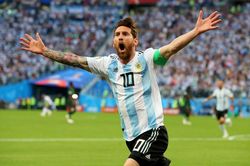 Messi phải tập riêng trong ngày hội quân cùng tuyển Argentina