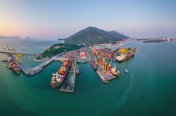 Khơi thông 'nút thắt' thể chế, đánh thức khát vọng làm giàu từ biển