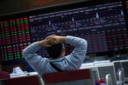 VN-Index mất hơn 18 điểm, áp lực điều chỉnh chưa hạ nhiệt