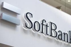 SoftBank vượt Toyota thành công ty giá trị nhất Nhật Bản
