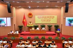 Khai mạc kỳ họp thứ ba, HĐND th&agrave;nh phố H&agrave; Nội kh&oacute;a XVII: Kịp thời triển khai thi h&agrave;nh Luật Thủ đ&ocirc; năm 2026