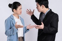 Đừng để bị ghét lúc nào không hay: 5 câu người EQ thấp cứ mở miệng là nói