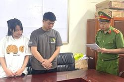 Hơn 5.000 bộ quần áo may gia công được 'hóa trang' thành các thương hiệu nổi tiếng bán trên TikTok