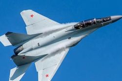 Từ đối thủ F-35 trên giấy tờ đến tiêm kích MiG-35 bị thị trường thờ ơ