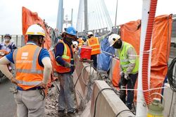 TPHCM sửa chữa cầu Phú Mỹ: Phân luồng từ xa, giao thông vẫn ổn định