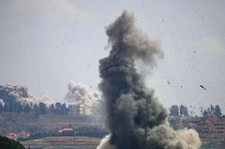Israel v&agrave; Lebanon 'vừa đ&agrave;m vừa đ&aacute;nh'
