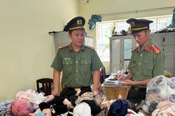 Ngăn chặn tr&agrave;o lưu học sinh 'nu&ocirc;i' b&uacute;p b&ecirc; Kuman Thong để được điểm cao, thi tốt