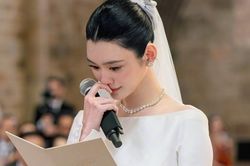 Bức ảnh con d&acirc;u vua s&ograve;ng bạc Macau kh&oacute;c g&acirc;y ch&uacute; &yacute;