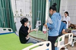 Bị rết cắn vẫn thi lớp 10, nữ sinh phải đi cấp cứu