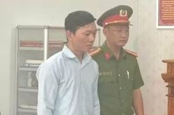 Khởi tố nhân viên giao hàng tham ô tiền của công ty