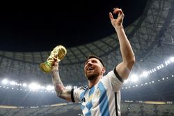 Messi nhận giải thưởng danh giá