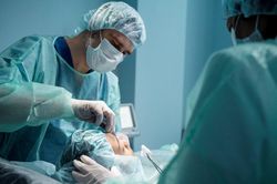 Thận trọng trước trào lưu du lịch thẩm mỹ