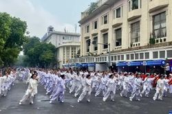 Bảo vệ, ph&aacute;t huy vai tr&ograve; của người cao tuổi