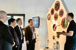 Khoa học x&atilde; hội nh&acirc;n văn v&agrave; c&ocirc;ng cuộc đổi mới s&aacute;ng tạo