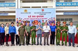 Cần Thơ đồng loạt ra quân thực hiện 'Chiến dịch mùa hè số cùng VNeID'