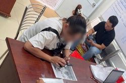 Công an xử lý người phụ nữ 'xả xui' ở trung tâm TPHCM
