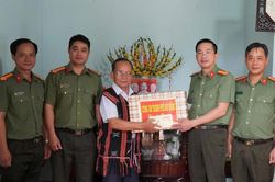 Thực hiện 8 nh&oacute;m nhiệm vụ triển khai sắp xếp, kiện to&agrave;n th&ocirc;n, tổ d&acirc;n phố
