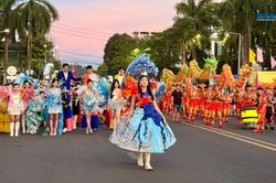 Carnival Sắc m&agrave;u biển đảo