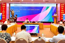 Hơn 2.000 vướng mắc ph&aacute;p l&yacute; được tiếp nhận, xử l&yacute; trong năm 2025