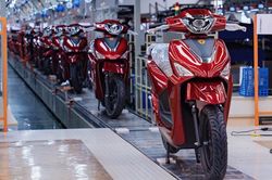 Nguồn cung xe máy mới ra thị trường giảm nhẹ nhưng vẫn ở mức cao trong tháng 5