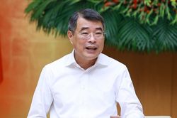 Thủ tướng: Tạm thời giữ ổn định gi&aacute; dịch vụ y tế, gi&aacute;o dục nếu cần thiết