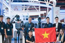 VinRobotics lần đầu trình diễn người máy 'make in Vietnam' tại triển lãm quốc tế