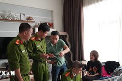 Tạo dựng 'lưới an sinh,' bảo vệ c&ocirc;ng nh&acirc;n trước t&iacute;n dụng đen