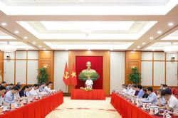 Tổng B&iacute; thư, Chủ tịch nước T&ocirc; L&acirc;m l&agrave;m việc với Ban Tổ chức Trung ương