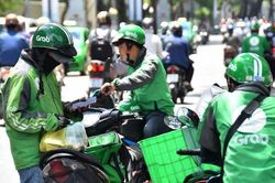 Đề xuất tài xế công nghệ, người bán hàng online vào diện đóng BHXH bắt buộc
