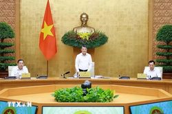 Tập trung th&aacute;o gỡ kh&oacute; khăn cho sản xuất kinh doanh