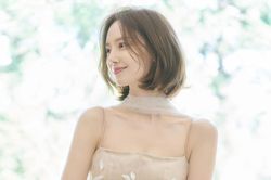 Moon Chae Won tung ảnh cưới đẹp ngẩn ngơ trước ngày 'theo chồng về dinh'