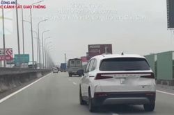 Chuyển làn không tín hiệu báo trước, hàng trăm tài xế bị phạt nguội
