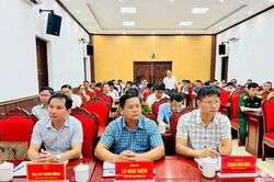 Cử tri kiến nghị đầu tư hạ tầng, tháo gỡ khó khăn cho các xã biên giới