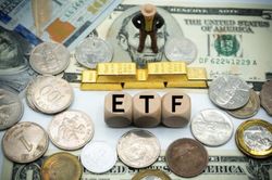 H&agrave;ng loạt cổ phiếu bất động sản sắp bị ETF b&aacute;n ra khối lượng lớn