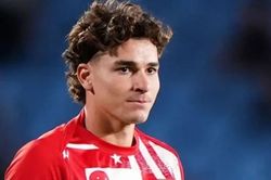Arsenal sẵn s&agrave;ng chi 174,5 triệu USD mua Julian Alvarez, PSG vượt mặt Liverpool