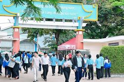 Điểm tin trưa: Bảo đảm c&aacute;c điều kiện tổ chức kỳ thi tốt nghiệp THPT an to&agrave;n, nghi&ecirc;m t&uacute;c