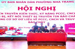 UBND phường Nha Trang tuy&ecirc;n truyền ph&ograve;ng ch&aacute;y, chữa ch&aacute;y cho hơn 250 đại biểu